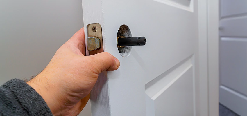 Nighttime Locksmith For Lock Repair in Round Lake Beach, IL