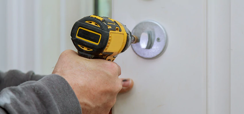 Street Locksmith For Smart Lock Repair in Round Lake Beach, IL